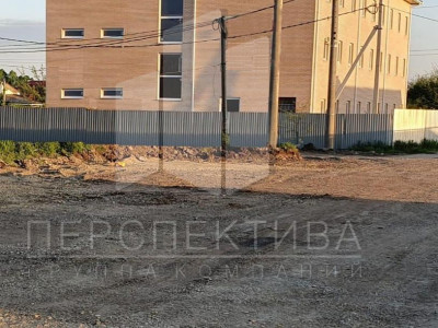 Здание 1 362 м2 на 20 сотках