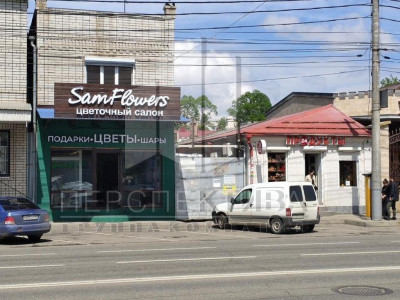 Продам 80 + 50 м2 с арендаторами