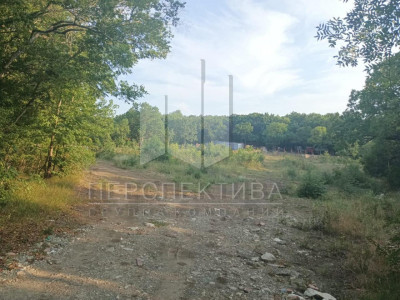 Земля сельхозназначения 1,5 Га.