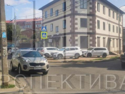 Здание 700 м2 с арендаторами