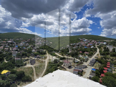 3-комн. кв., 76 м2, 22/23 этаж
